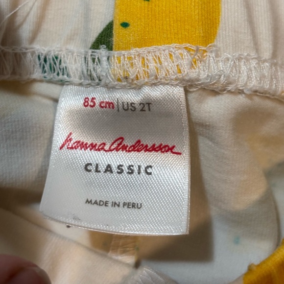 Hanna Andersson 2T Lemon Print Crop Leggings | spring | summer | play - Picture 7 of 8